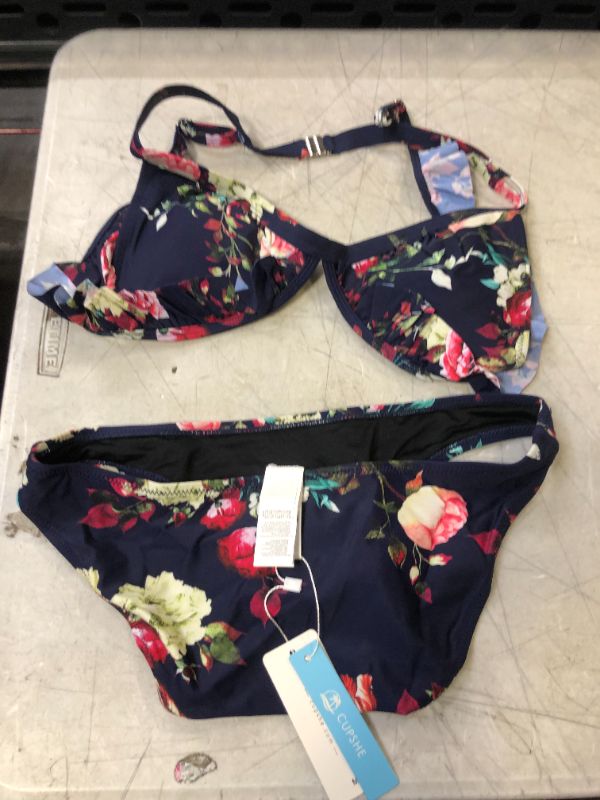 Photo 2 of CUPSHE Ruffle Floral Bikini---MEDIUM---
