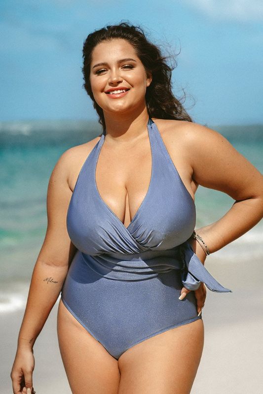 Photo 1 of CUPSHE Lesly V-Neck Halter Belt Plus Size One Piece Swimsuit---2X---
