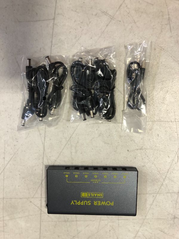 Photo 1 of Guitar Pedal Power Supply,Horse Portable 7 Isolated DC Output Built-in Rechargeable Battery for 9V Guitar Bass Effect Pedals with Short Circuit/overcurrent Protection and USB Port for iPhone iPad