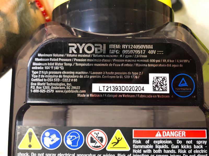 Photo 3 of 40-Volt HP Brushless EZClean 600 PSI 0.7 GPM Cold Water Power Cleaner with 2.0 Ah Battery and Charger
(( OPEN BOX ))
** NORMAL USE.. HAS WATER INSIDE GUN **
