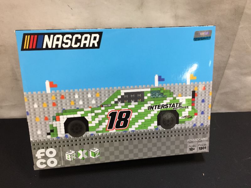 Photo 4 of ***BRAND NEW FACTORY SEALED**FOCO BRXLZ NASCAR #18 Kyle Busch Race Car 3-D Construction Toy
