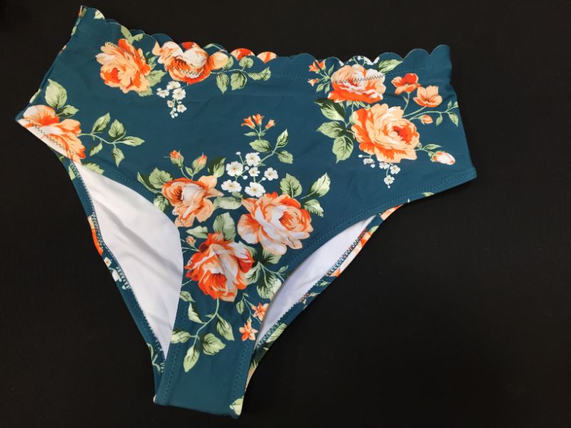 Photo 1 of 1Pc. Women's L Bikini