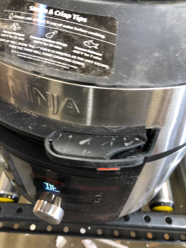 Photo 6 of Ninja Foodi 14-in-1 8-qt. XL Pressure Cooker Steam Fryer with SmartLid, Multicol
