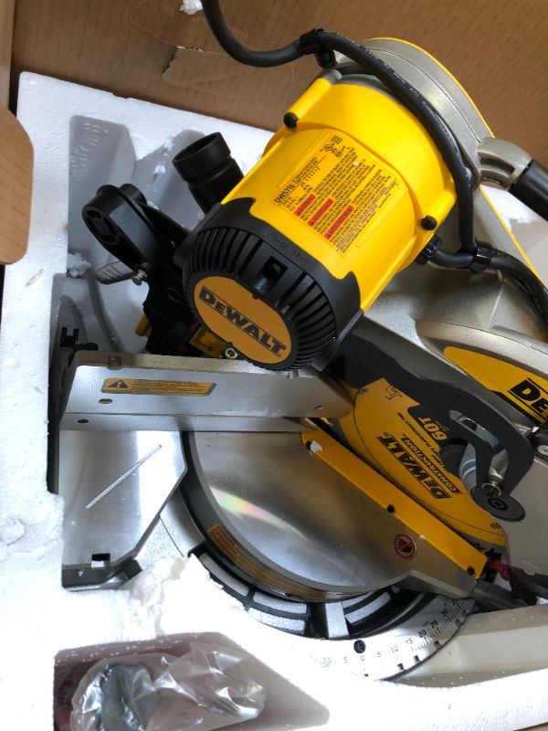 Photo 5 of DEWALT Miter Saw, Double-Bevel, Compound, 12-Inch, 15-Amp (DWS716)
