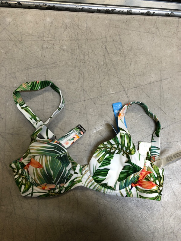 Photo 2 of Dylan Tropical Underwire Bikini Top, XS
