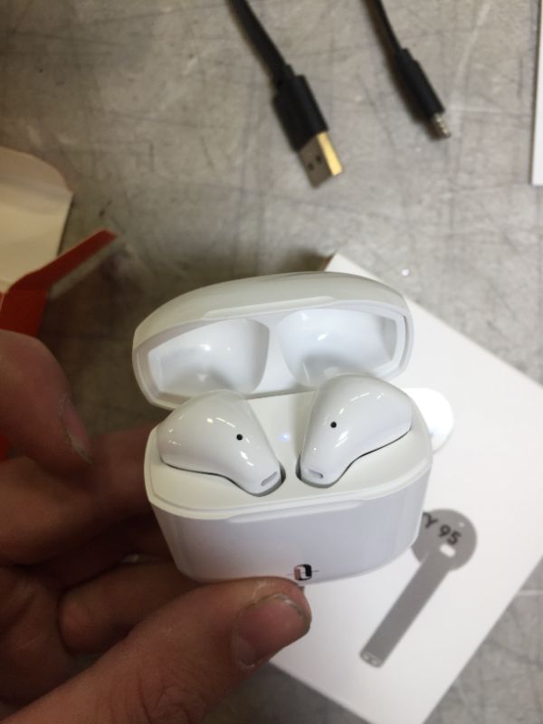 Photo 2 of Wireless headphones with case
