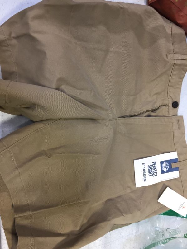 Photo 2 of Dockers Perfect Classic Fit 8 Shorts size 36