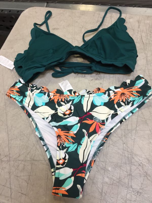 Photo 2 of Green Scalloped Edge V-Neck Printed Bottom Bikini MEDIUM