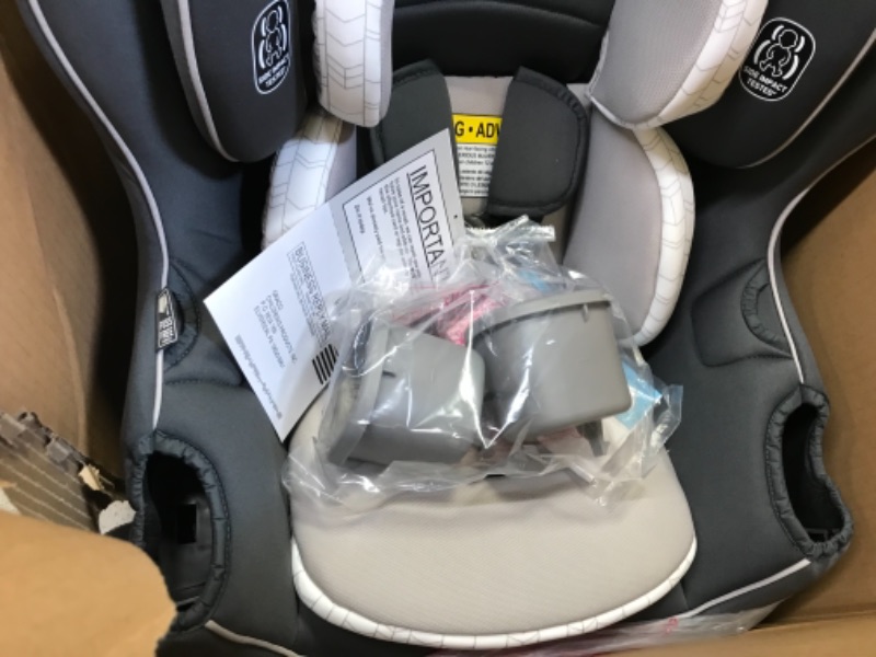 Photo 3 of Graco Extend2Fit Convertible Car Seat | Ride Rear Facing Longer with Extend2Fit, Redmond, Amazon Exclusive
