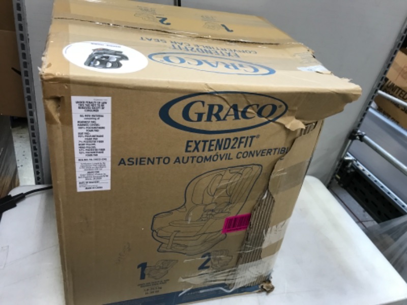 Photo 4 of Graco Extend2Fit Convertible Car Seat | Ride Rear Facing Longer with Extend2Fit, Redmond, Amazon Exclusive

