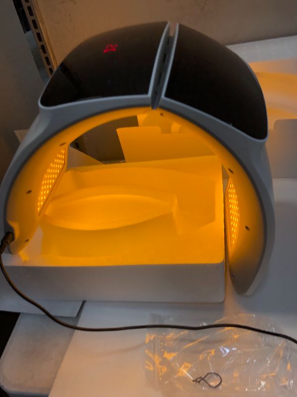 Photo 3 of 3 Color PDT Photon Facial Mask Skin Rejuvenation LED Light Therapy Beauty Machine