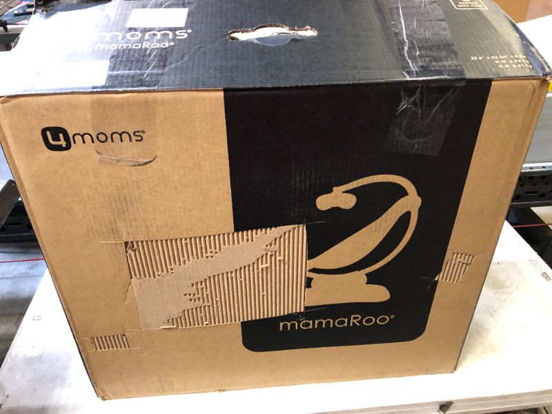 Photo 2 of 4moms mamaRoo 4.0 Baby Swing, Classic Black