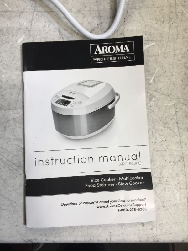 Photo 3 of Aroma Housewares ARC-6206C Professional Digital Rice Cooker & Multicooker with Ceramic Inner Pot, Steam Basket Included, 12-Cup cooked / 4Qt, White
