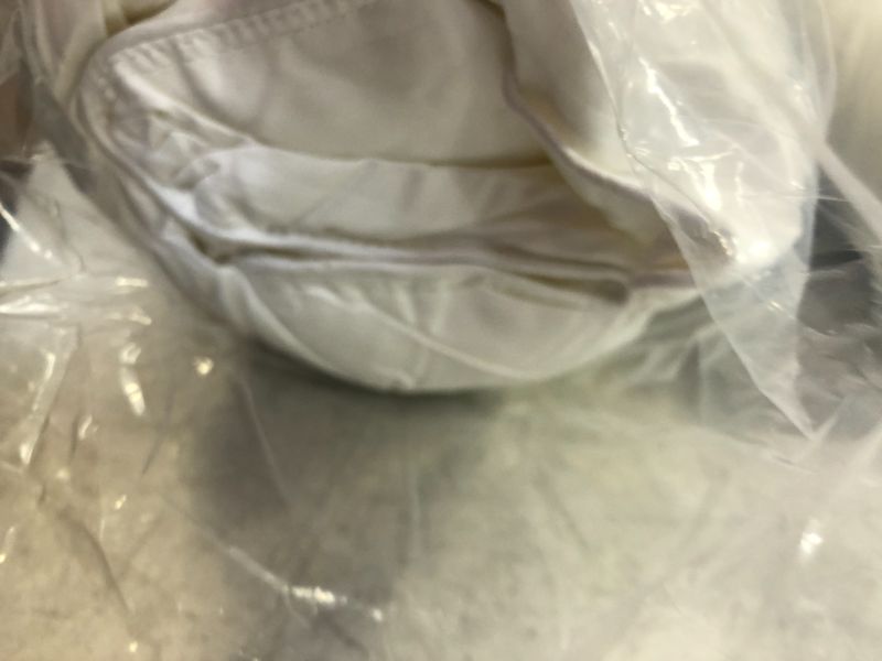 Photo 1 of Beckham Hotel Collection Luxury Linens Down Alternative Pillows for Sleeping, Queen, 2 Pack