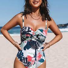 Photo 1 of Jewel Tropical Twist One Piece Swimsuit size 