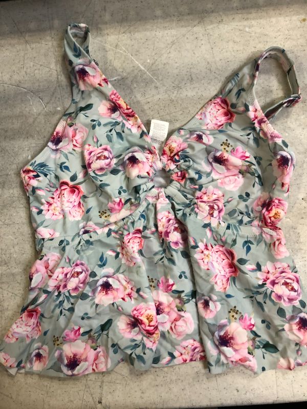 Photo 2 of Floral Plus Size Ruffle Tankini Top size 1 extra 
