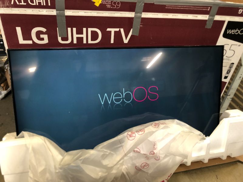 Photo 2 of LG - 65” Class UP8000 Series LED 4K UHD Smart webOS TV
