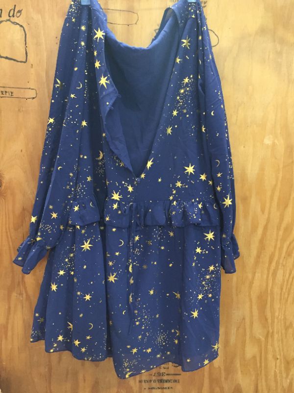 Photo 1 of Generic brand Long sleeve  dress -- Chinese size XL