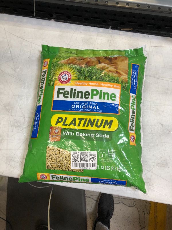 Photo 2 of Feline Pine Platinum Natural Pine Cat Litter, 18-lb bag