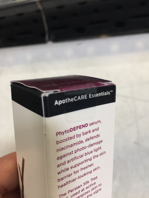Photo 3 of ApotheCARE Essentials Phytodefend Protecting Serum 1 Oz
(factory sealed)