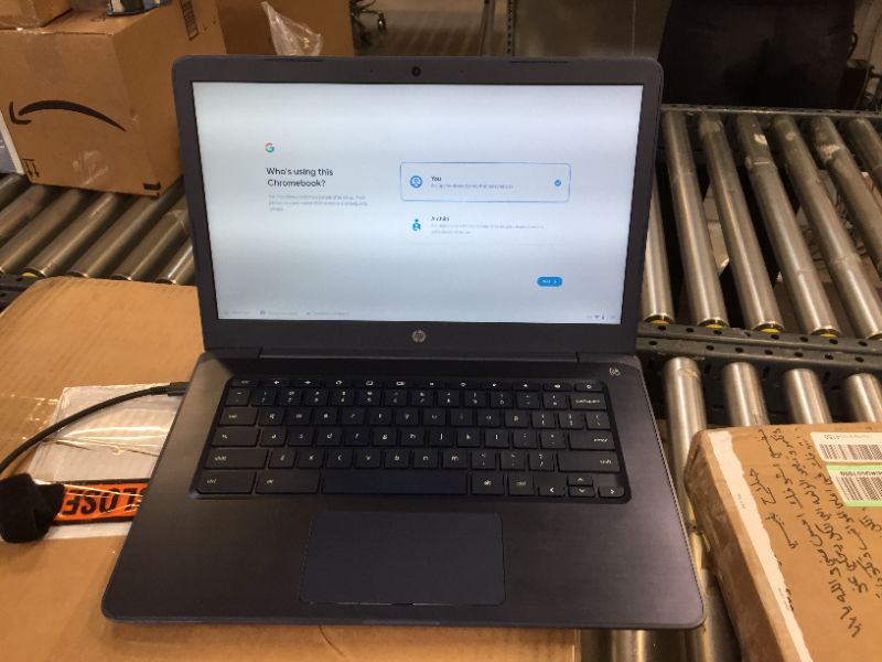 Photo 3 of HP Chromebook 14 AMD A4-9120 32GB eMMC 4GB RAM Wi-Fi HDMI 14-db0031nr Navy
