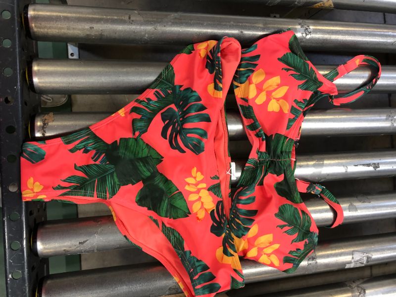 Photo 1 of Tropical Ruched Bikini size XL