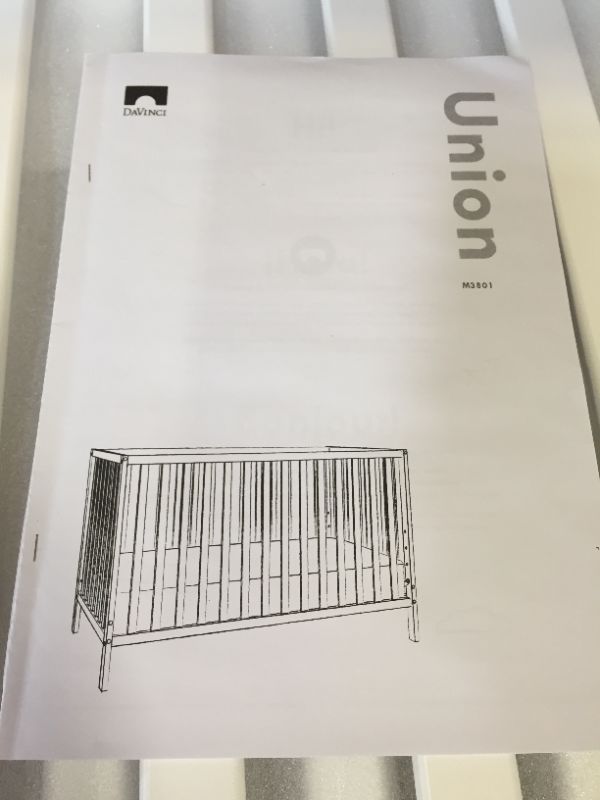 Photo 1 of DaVinci Union 4-in-1 Convertible Crib in White