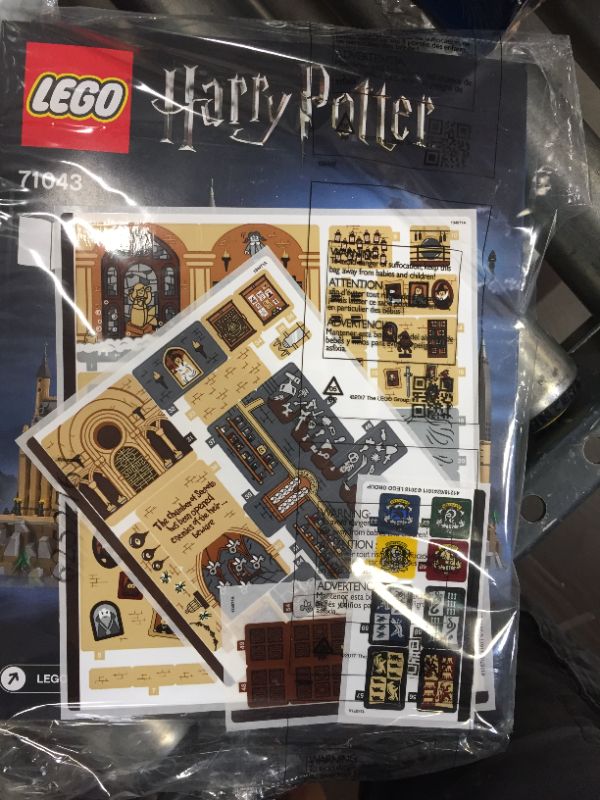 Photo 2 of LEGO Harry Potter Hogwarts Castle 71043 Castle Model Building Kit with Harry Potter Figures Gryffindor, Hufflepuff, and More (6,020 Pieces)
