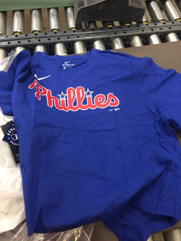 Photo 2 of Men's Nike Rhys Hoskins Royal Philadelphia Phillies Name & Number T-Shirt
2xl non authentic