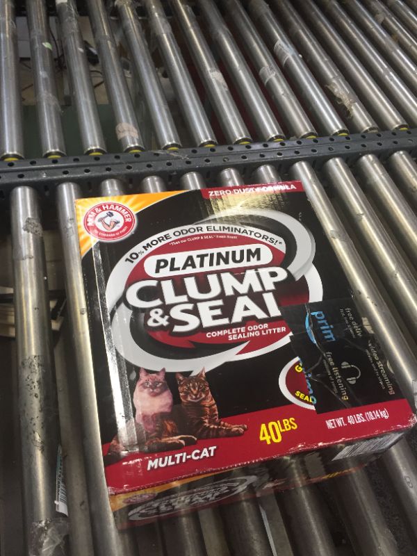 Photo 1 of Arm & Hammer Clump & Seal Platinum Litter, Multi-Cat, 40 Lbs