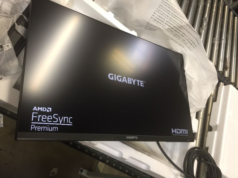 Photo 2 of GIGABYTE M32Q 32" 165Hz Gaming Monitor, 2560 x 1440 SS IPS Display, 0.8ms (MPRT) Response Time, 9?4% DCI-P3, VESA Display HDR400, FreeSync Premium, 1x Display Port 1.2, 2X HDMI 2.0 ---- MISSING POWERCORD/BASE PIECE 