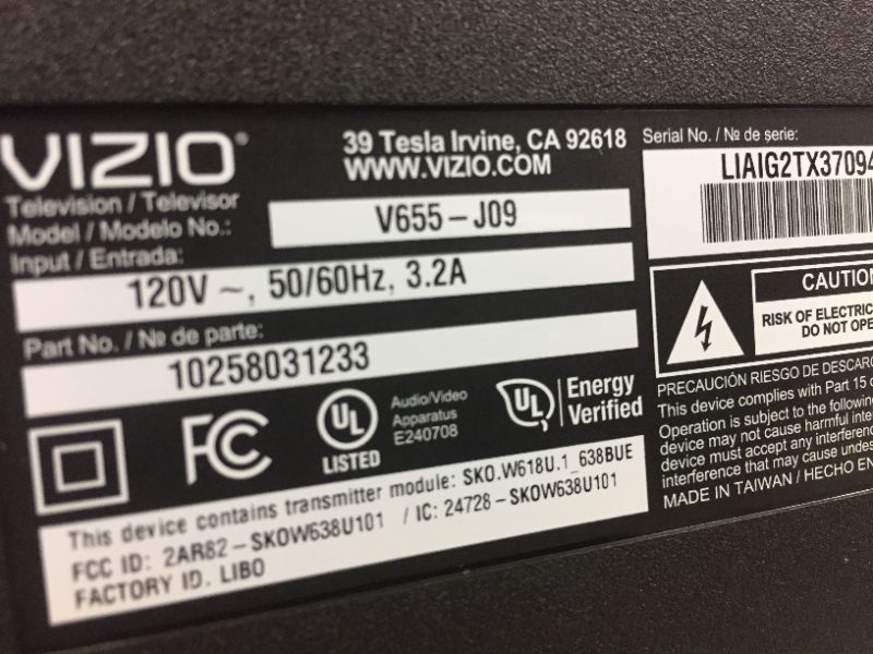 Photo 1 of VIZIO 65-Inch V-Series 4K UHD LED HDR Smart TV with Apple AirPlay and Chromecast Built-in, Dolby Vision, HDR10+, HDMI 2.1, Auto Game Mode and Low Latency Gaming, V655-J09, 2021 Model
--- screen truama --- missing remote