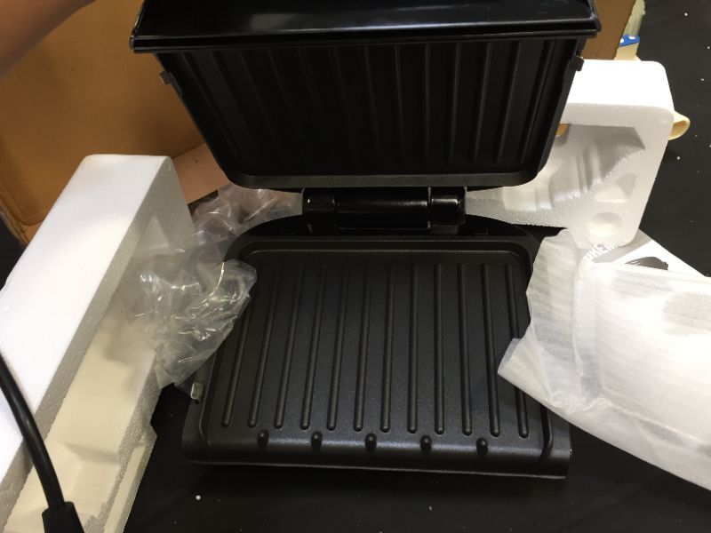 Photo 3 of George Foreman Grill, Removable Plates, 4 Servings, GRP1060B
