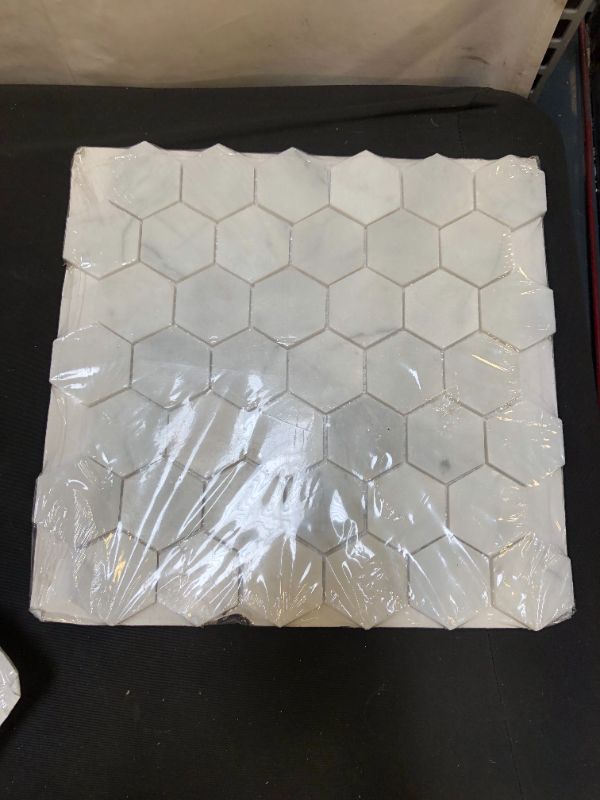 Photo 2 of 2 PACK Restore Mist Honed 12 in. x 12 in. Marble Mosaic Tile (0.97 sq. ft./ piece)
SOME TILES ARE CRACKED/STATTERED 