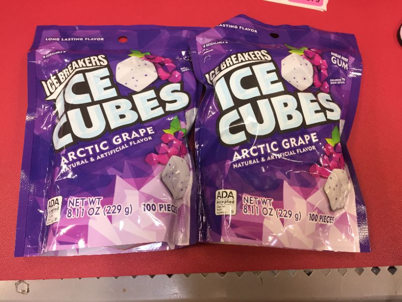 Photo 2 of 2 PACK - ICE BREAKERS ICE CUBES ARCTIC GRAPE Sugar Free Chewing Gum, Made with Xylitol, 8.11 oz Pouch (100 Pieces) JAN 2022