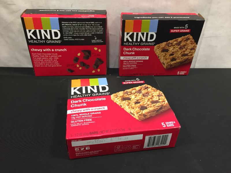 Photo 2 of 3 pack KIND Healthy Grains Dark Chocolate Chunk, Gluten Free Granola Bars - 5ct EXP--23-Apr-2022