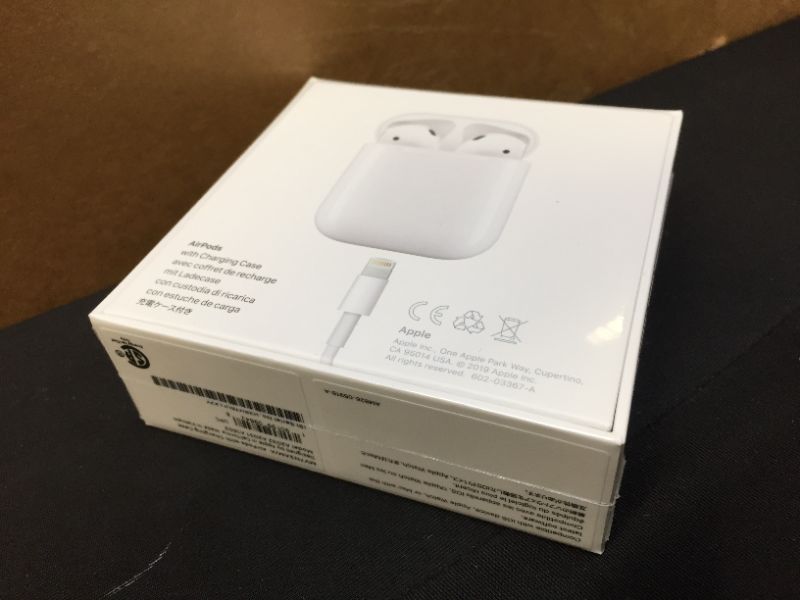 Photo 4 of ***Brand New Factory Sealed**Apple AirPods (2nd Generation)
