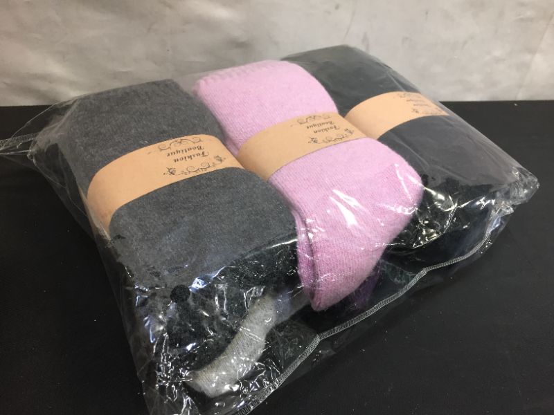 Photo 2 of Justay Winter Womens Wool Socks Vintage Warm Socks Thick Cozy Socks Knit Casual Crew Socks Gifts for Women
