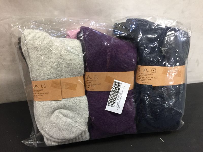 Photo 4 of Justay Winter Womens Wool Socks Vintage Warm Socks Thick Cozy Socks Knit Casual Crew Socks Gifts for Women
