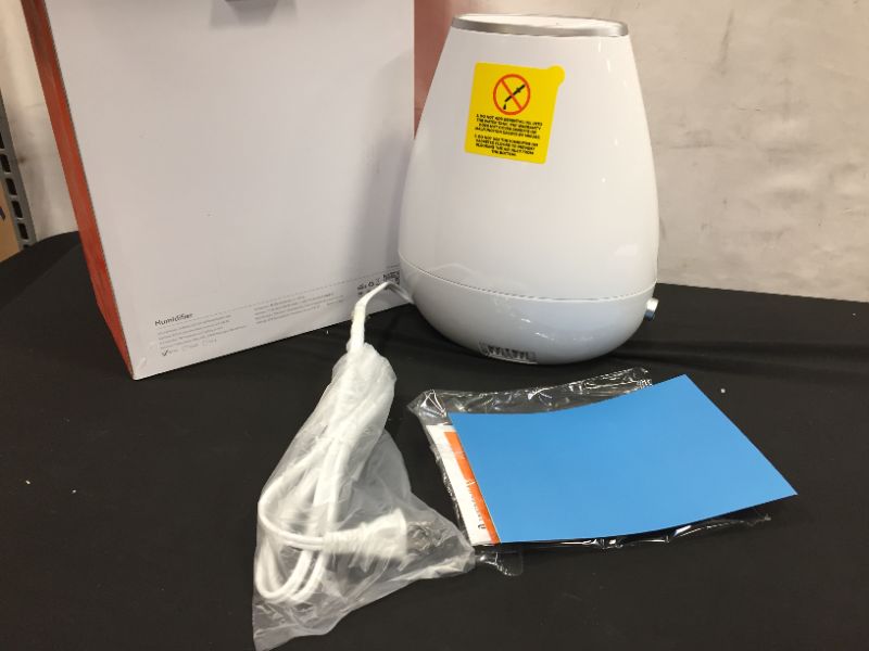 Photo 1 of Taotronics TT-AH026 White Twist And Relax Ultrasonic Cool Mist Humidifier
