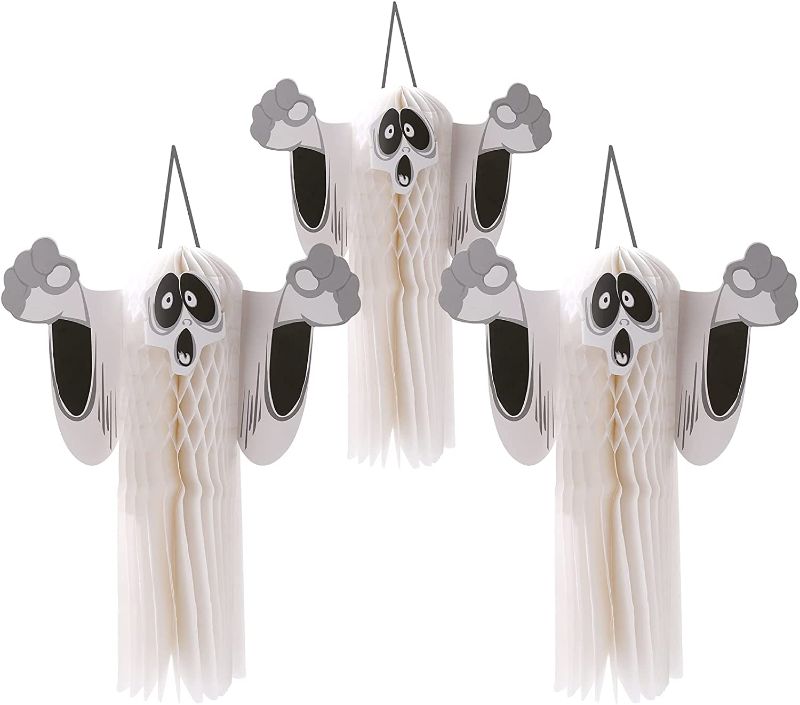 Photo 1 of 3pcs Hanging Ghost Halloween Party Decoration Flying Ghost Halloween Decor for Halloween Party, Indoor, Outdoor, Bar, Room Hanging Ghost Flag for Yard Tree Patio Lawn Decorations Windsocks
