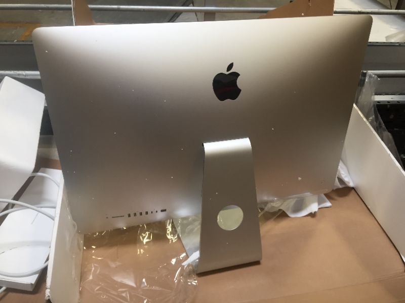 Photo 3 of Apple iMac MNE92LL/A 27 Inch, 3.4 GHz Intel Core i5, 8GB RAM, 1TB Fusion Drive, Silver (Renewed)

