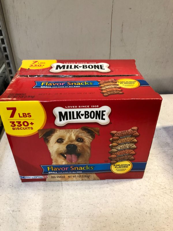 Photo 3 of 7 Lbs Flavor Biscuit Dog Snacks for Small to Medium Breeds
EXP 05/16/22