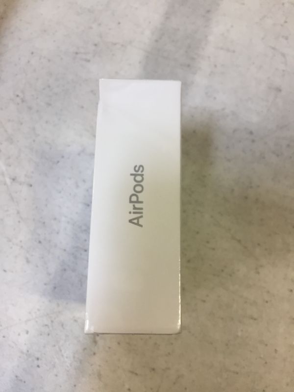 Photo 3 of Apple AirPods (2nd Generation)
