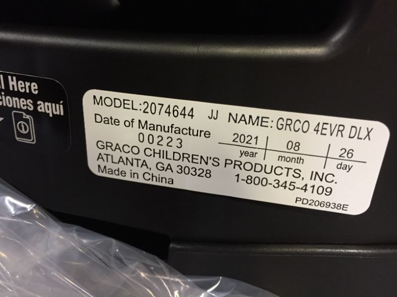 Photo 3 of Graco 4Ever DLX 4 in 1 Car Seat | Infant to Toddler Car Seat-----box damage only