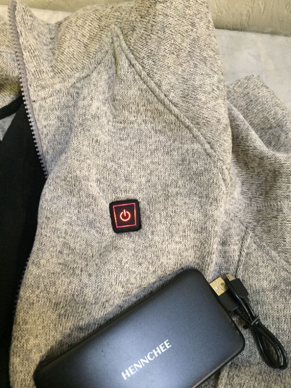 Photo 1 of Mens Electric Fleece Heated Jacket Rechargeable with Battery Pack Included
(tag still on)