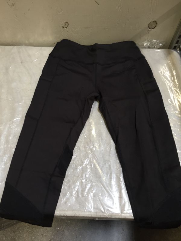 Photo 1 of Women's Capri mesh leggings (black) 
size M