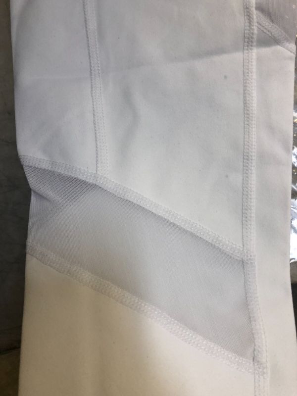 Photo 1 of Women's Capri mesh leggings (white)
size XL
