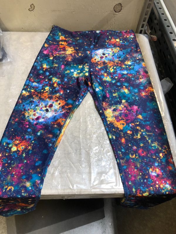 Photo 1 of Women's Capri leggings (galaxy multicolor)
youth size M