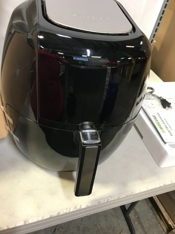 Photo 2 of 8-in-1 5.8 Qt. Black Electric Air Fryer with Recipe Book